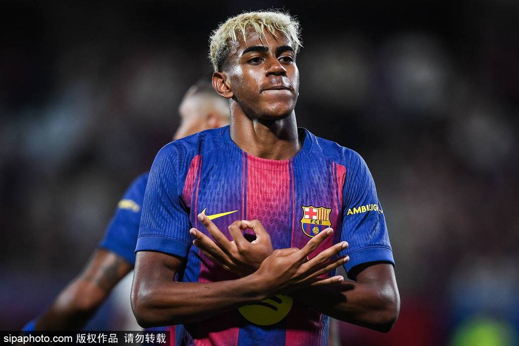 巴塞罗那5-0大胜意甲球队，弗里克执教下的新赛季展望