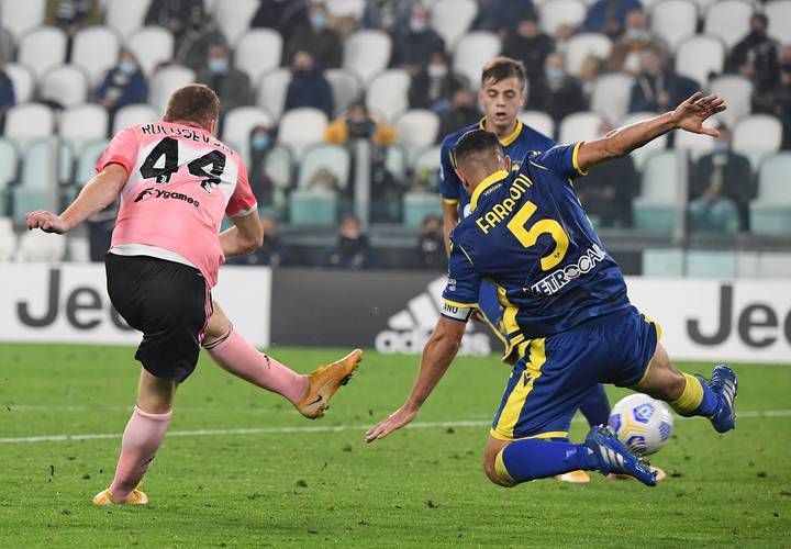 意甲激战：维罗纳主场迎战克雷莫纳，谁能抢占先机？